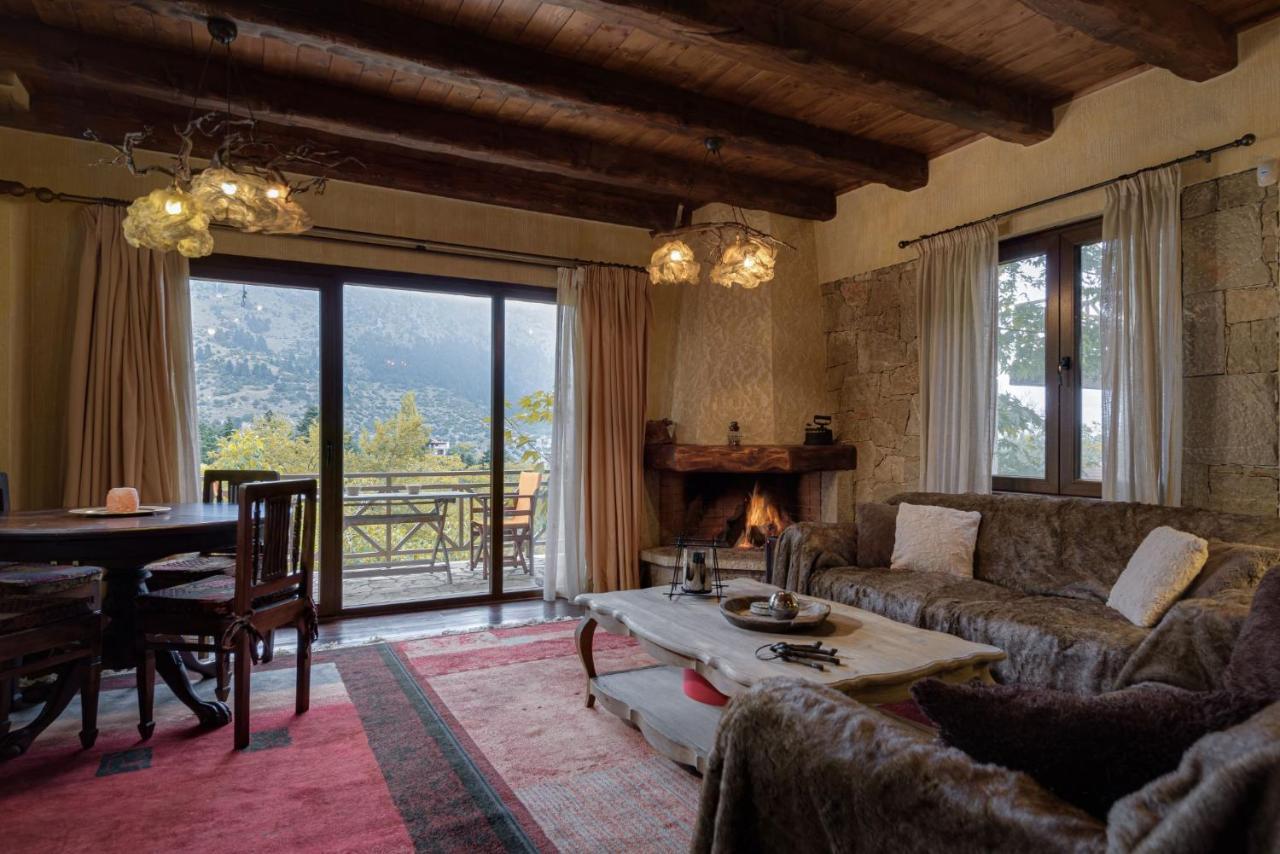 Parnassus Dreamwood Chalet Eptálofos Dış mekan fotoğraf