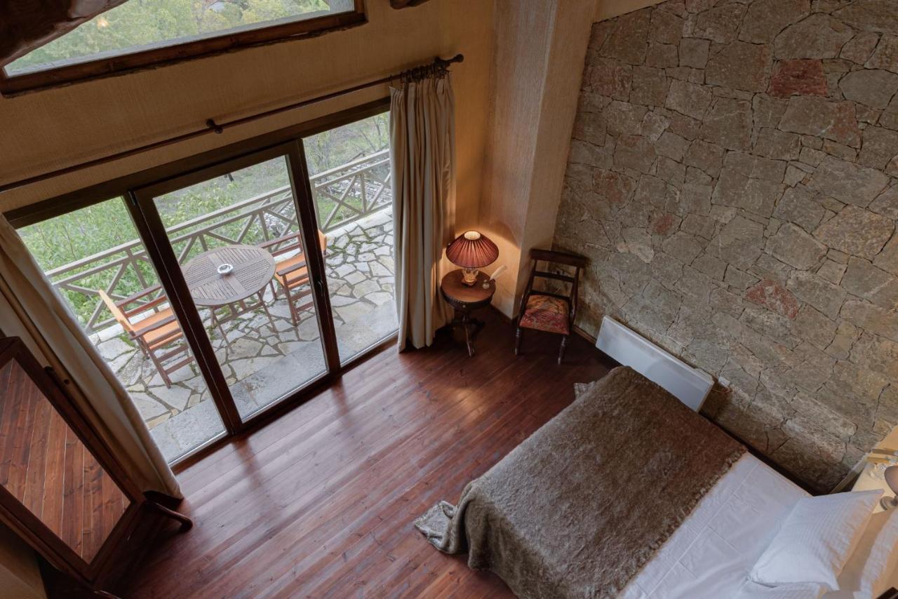 Parnassus Dreamwood Chalet Eptálofos Dış mekan fotoğraf